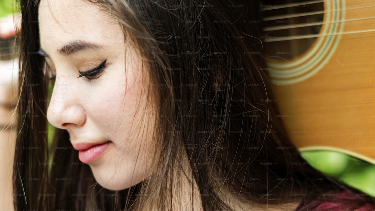 Acoustic Guitar vs Classical Guitar: Which Is Right for Your Child?